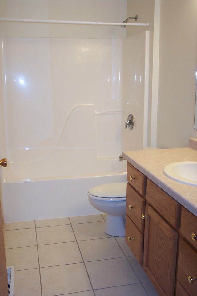 530 Kozarek Ave #1 - Photo 3 of 7