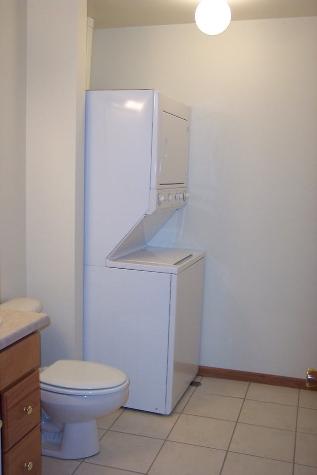 530 Kozarek Ave #1 - Photo 4 of 7