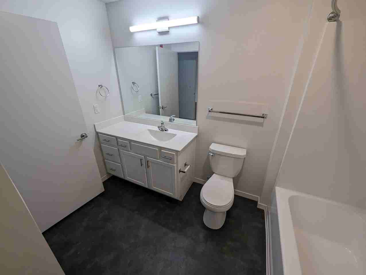 832 Commercial St #101 - Photo 5 of 16