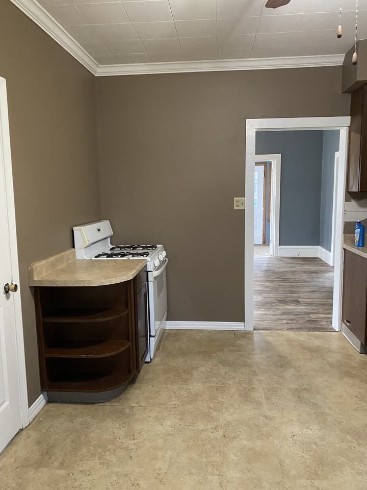 819 Johnson St #NA - Photo 2 of 7