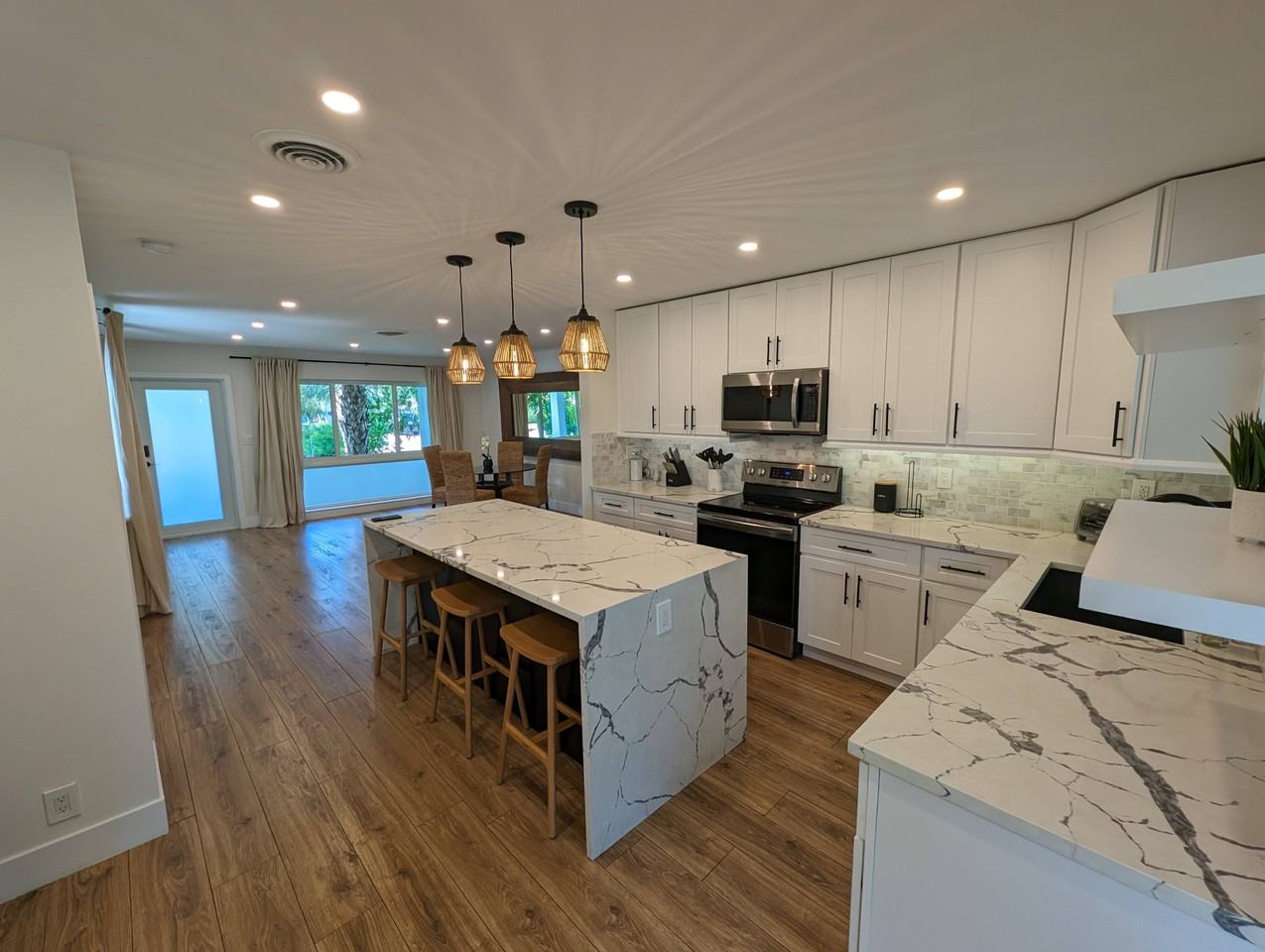 420 Sw 1st St #NA - Photo 3 of 40