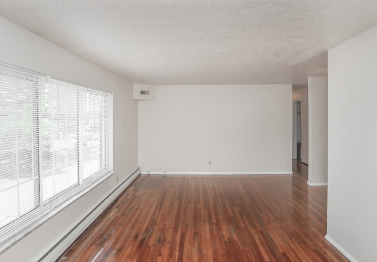 60 - ADDISON APARTMENTS - Photo 2 of 34