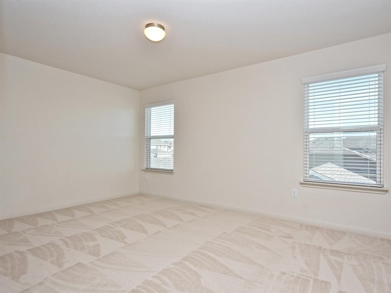 18301 Mammoth Cave Blvd #1 - Photo 4 of 12