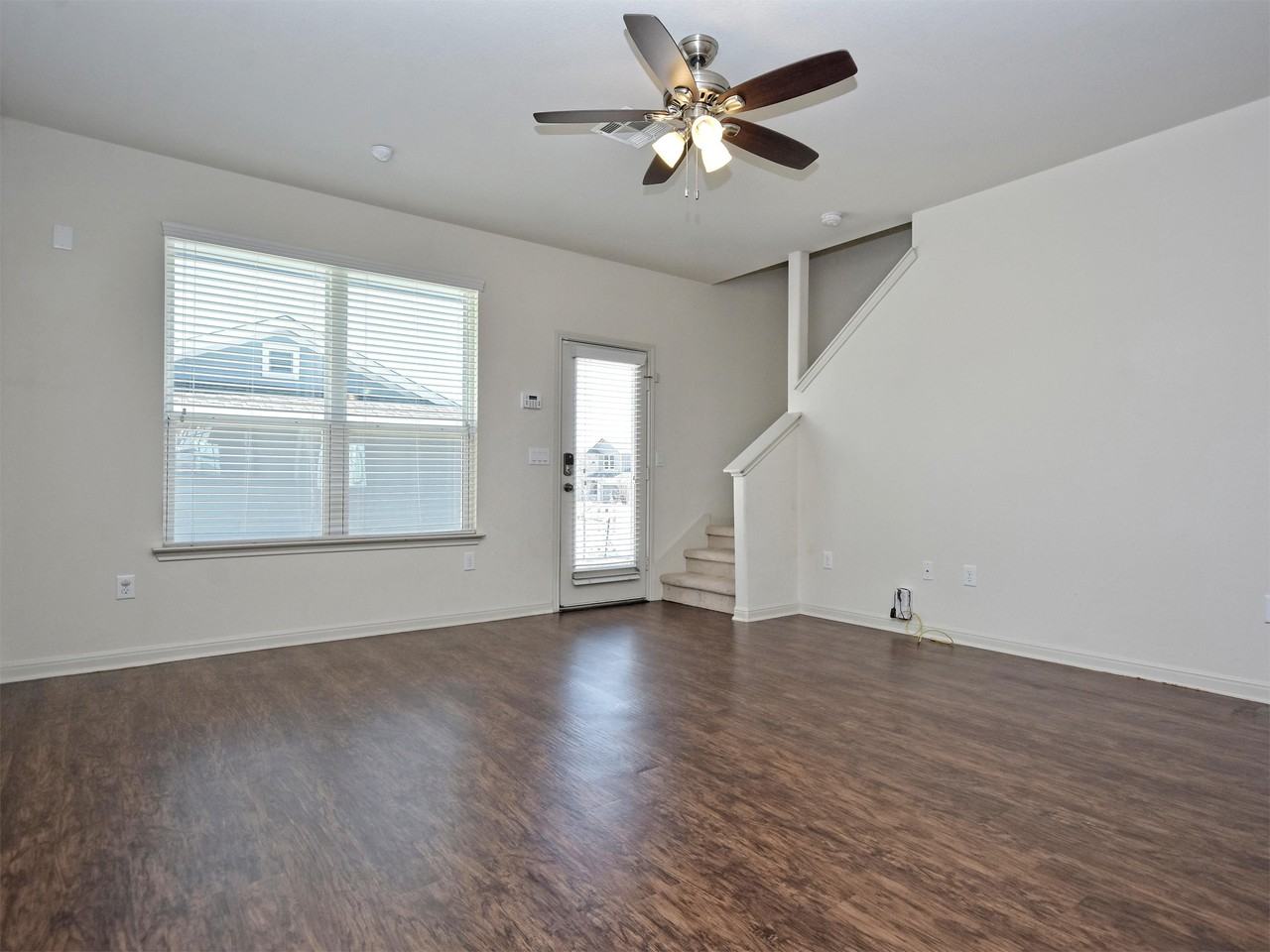 18301 Mammoth Cave Blvd #1 - Photo 7 of 12