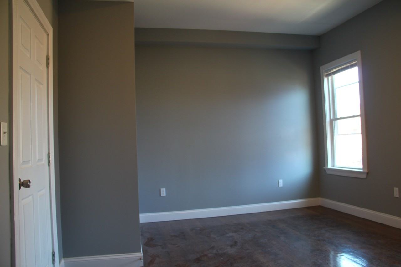 3215 Washington Street - Photo 3 of 10