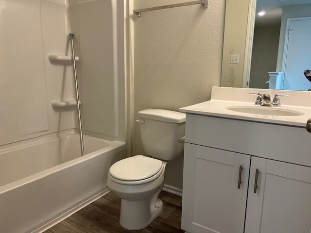 460 Papaya Dr #1 - Photo 6 of 12