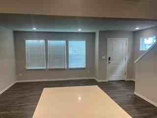 821 Bradley St Ne #1 - Photo 3 of 10