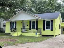 featured image of 3567 Charles Street