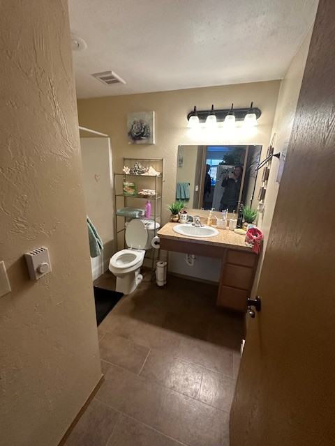 706 Darby St #B - Photo 4 of 13