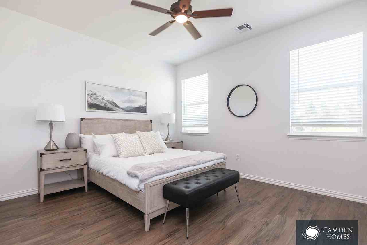 2539 Jax St - Photo 3 of 3