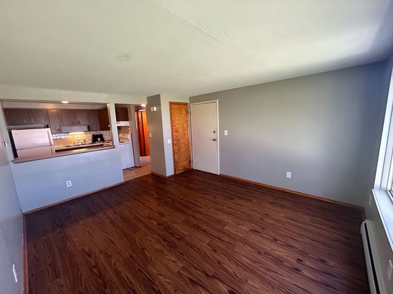 Cedarwood Apartments - Photo 4 of 22