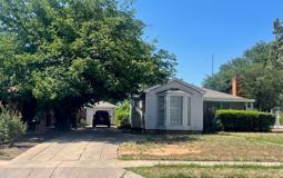 2207 32nd St - Photo 1 of 1