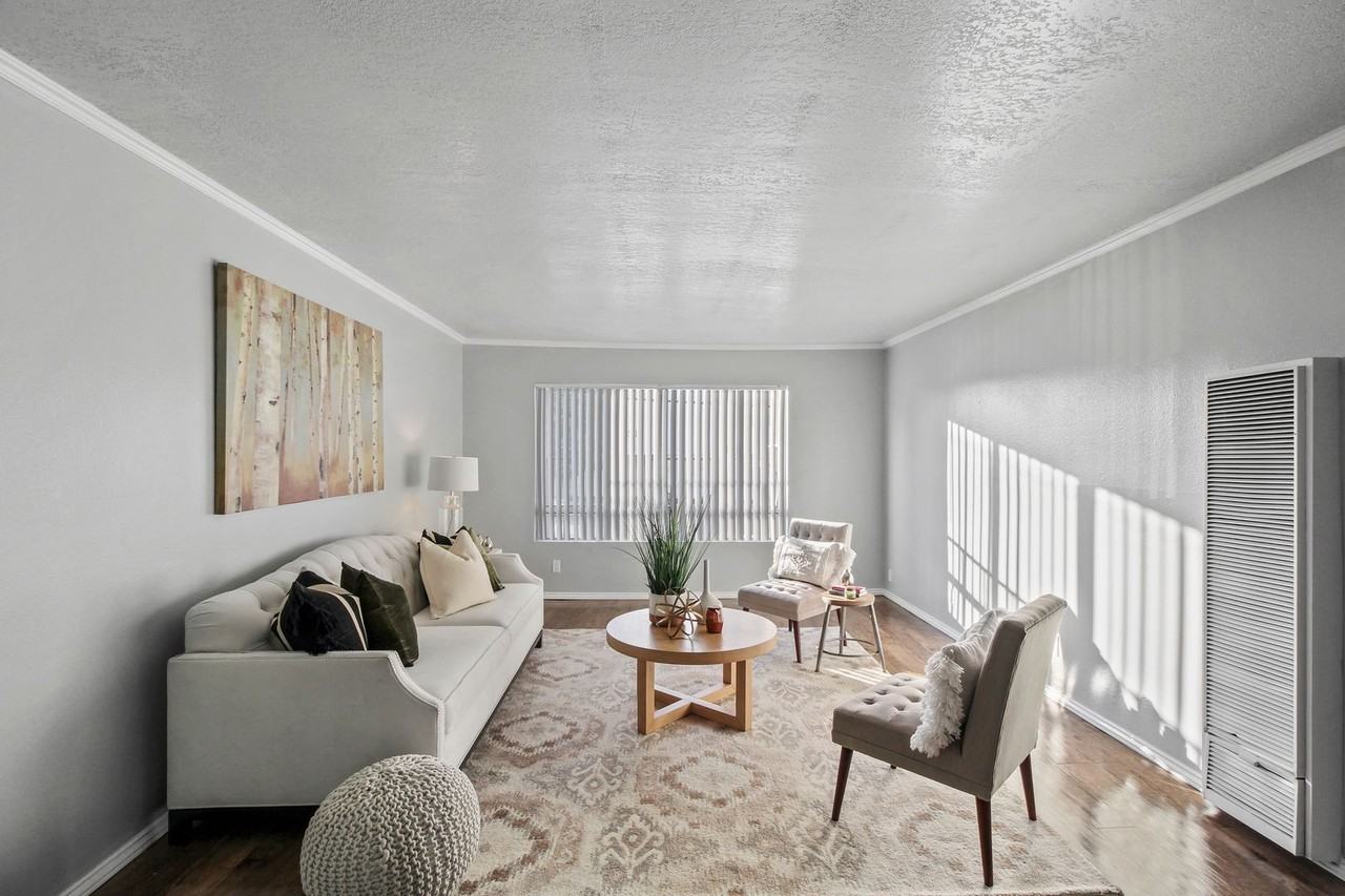 Villa Marseilles Apartments - Photo 5 of 50