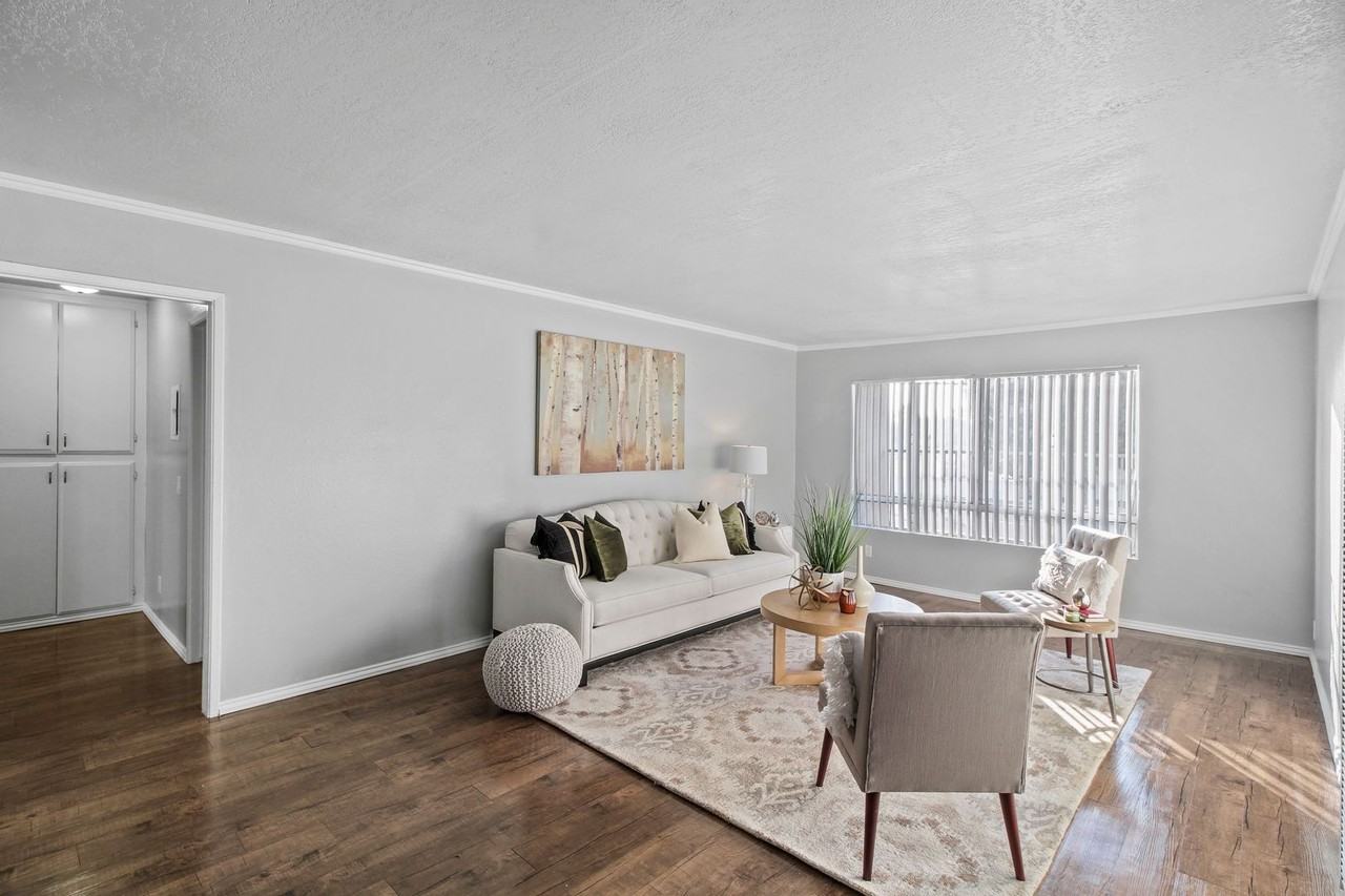 Villa Marseilles Apartments - Photo 7 of 50