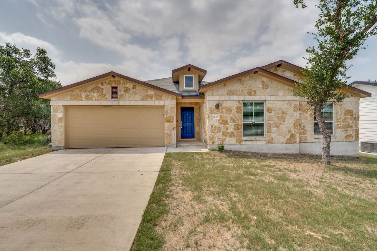 1805 Omaha Dr - Photo 2 of 25