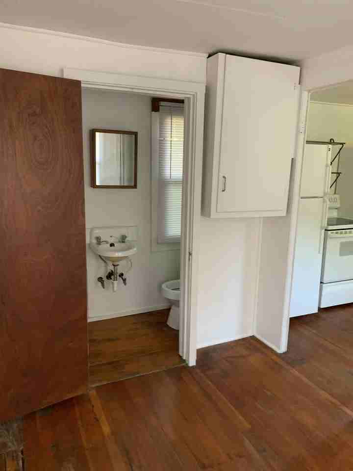 1424 W 10th Aly #1 - Photo 4 of 8