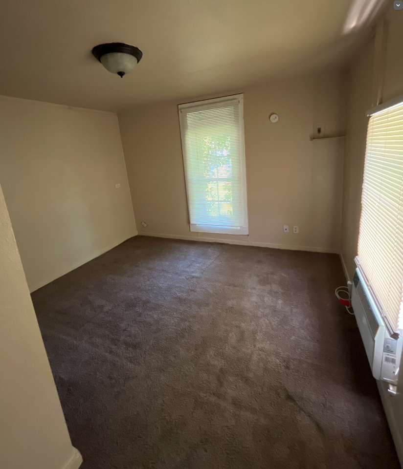 518 Laredo St #1 - Photo 3 of 6