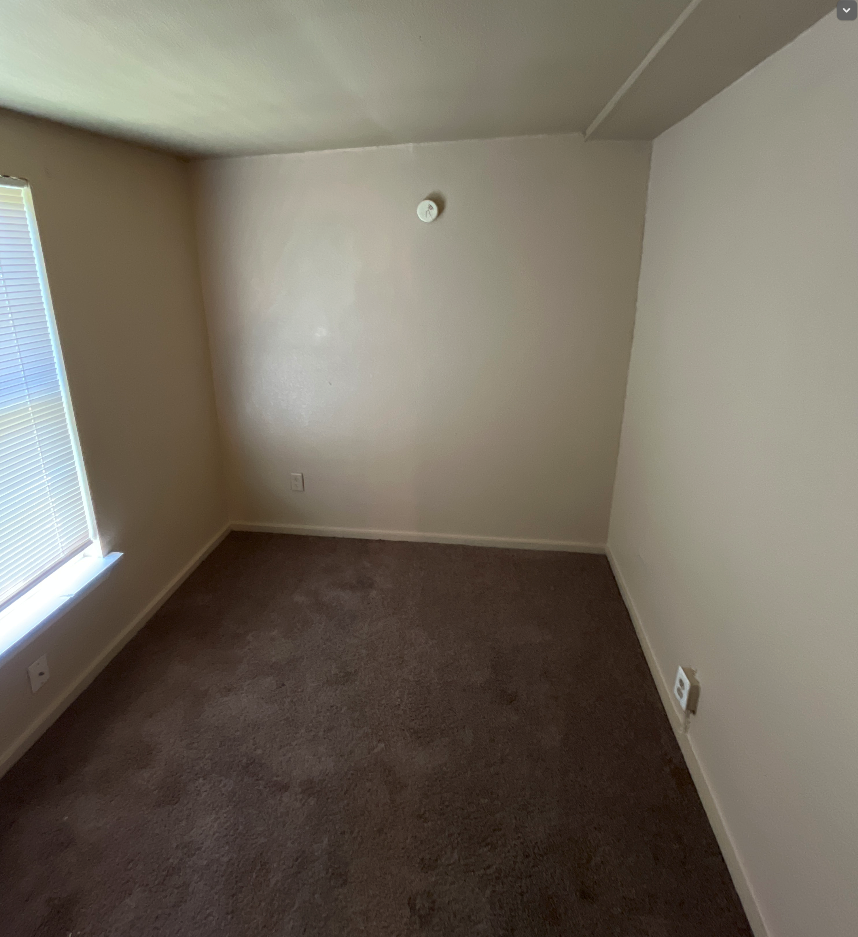 518 Laredo St #1 - Photo 4 of 6