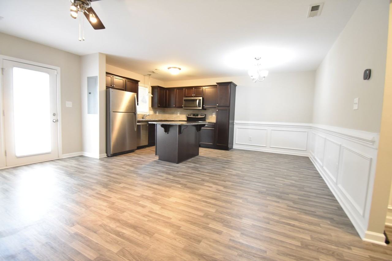 2518 Gardner Park Dr - Photo 2 of 17