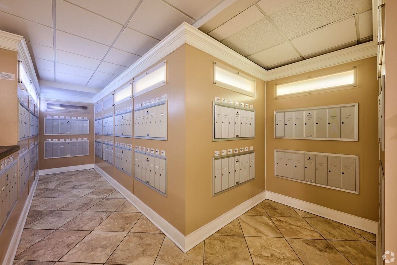 111 On East - Photo 4 of 16