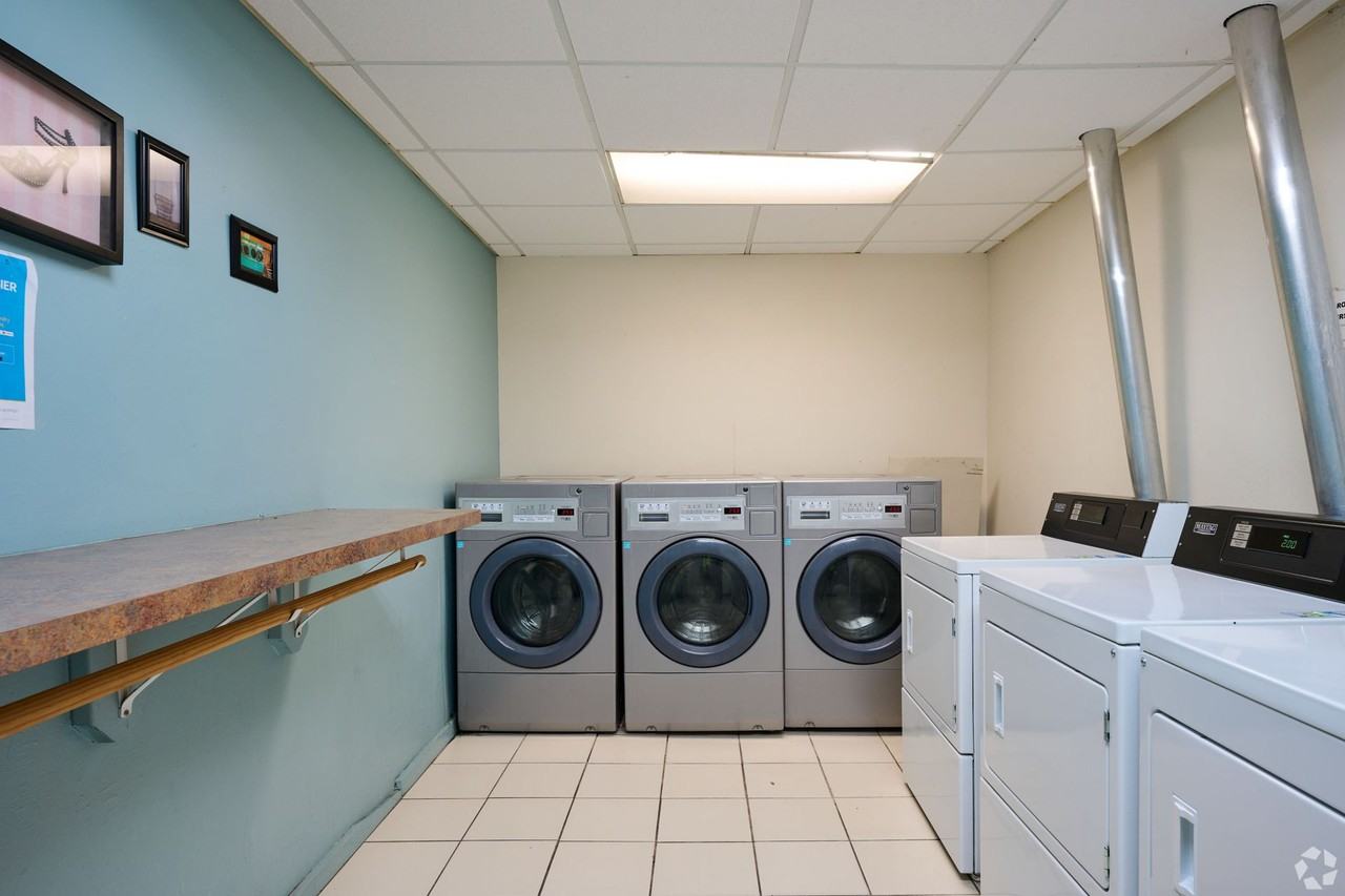 111 On East - Photo 6 of 16