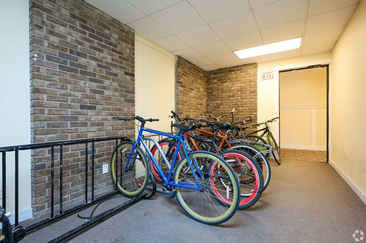 111 On East - Photo 7 of 16