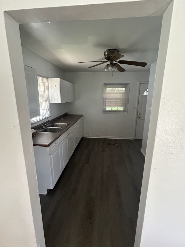 311 Ernst Ave #1 - Photo 3 of 9