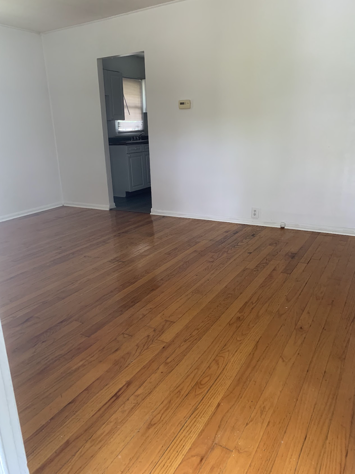 311 Ernst Ave #1 - Photo 5 of 9