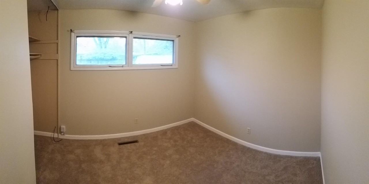 1540 Sw Shunga Dr - Photo 4 of 10