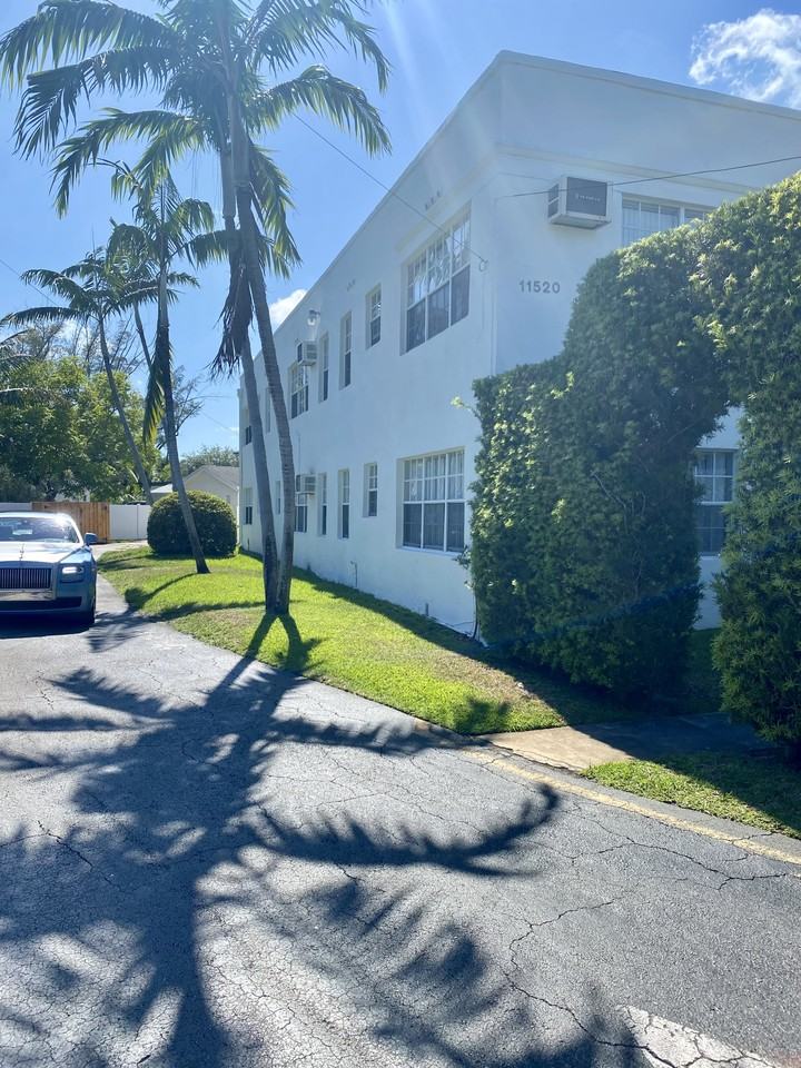 11520 Northeast 6th Avenue #5