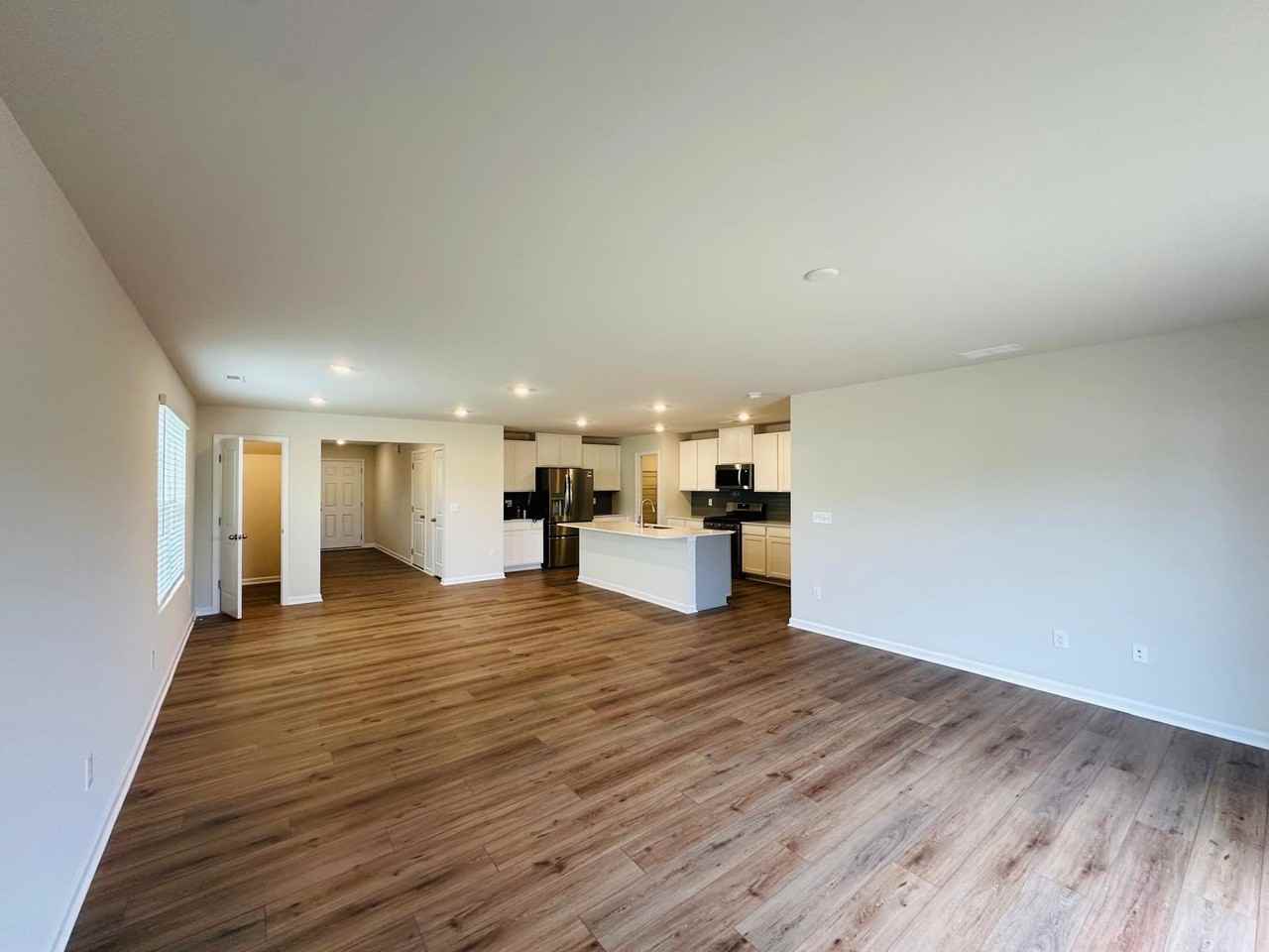 158 Brentwood Dr #1 - Photo 5 of 20