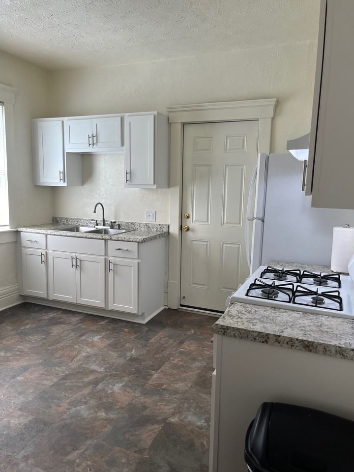 287 Wheeler St #1 - Photo 2 of 11