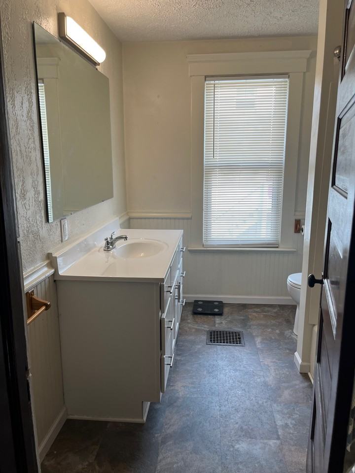287 Wheeler St #1 - Photo 5 of 11
