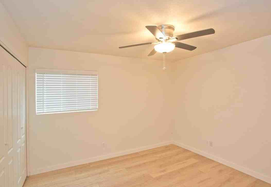 1340 E Highland Ave - Photo 3 of 10