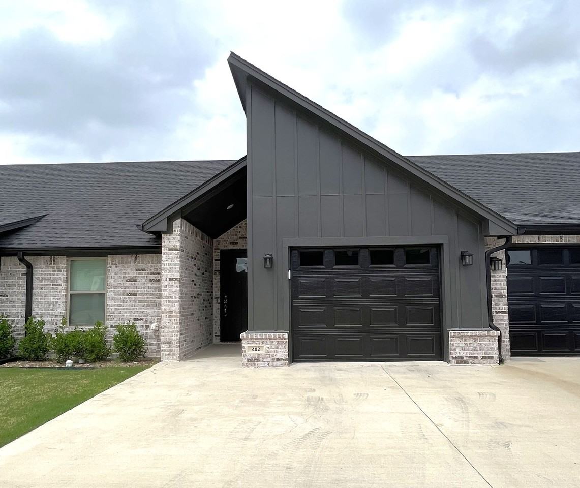 The Glen - Photo 4 of 50