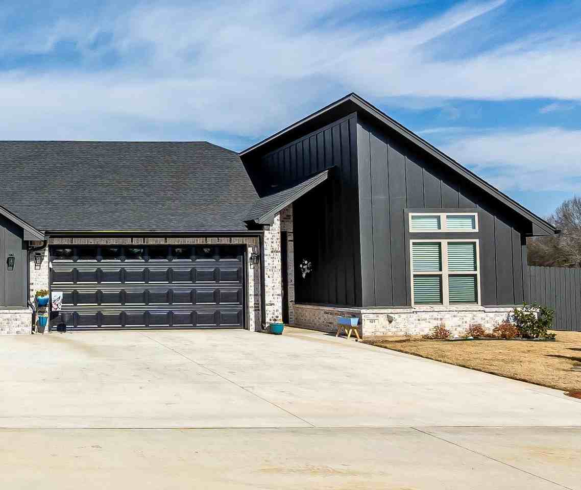 The Glen - Photo 6 of 50