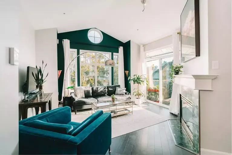 83 Star Cres #408 - Photo 2 of 17