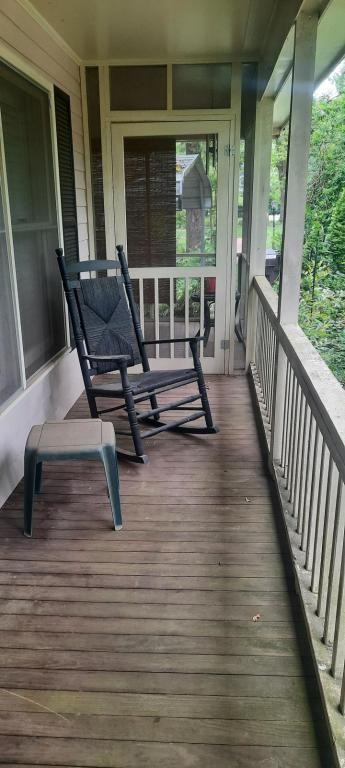 826 Eden Ter - Photo 3 of 39