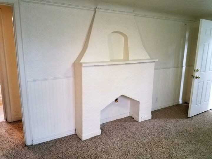 2315 1/2 3rd Ave N - Photo 2 of 3