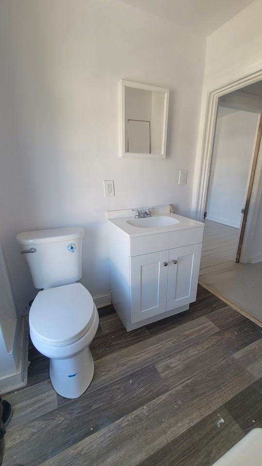 1020 Bolling St - Photo 4 of 13