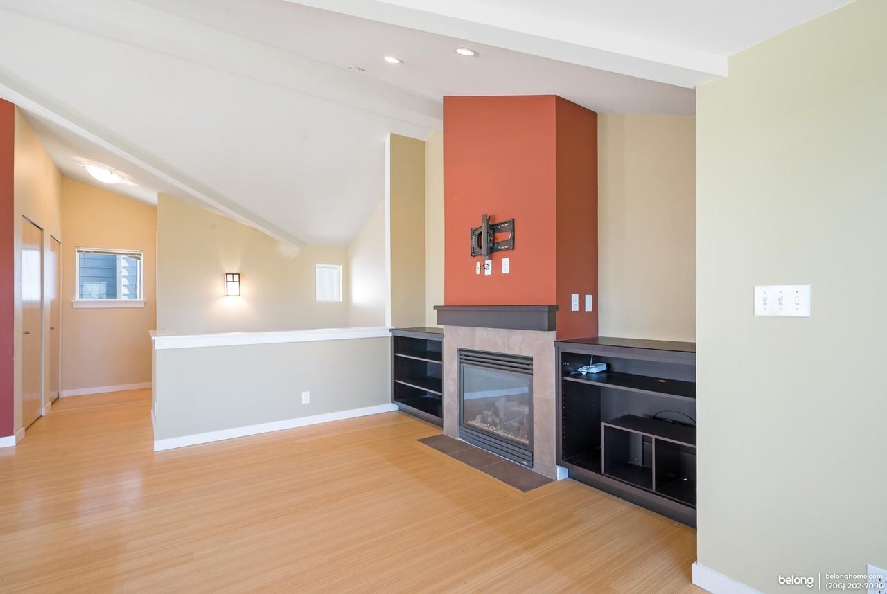 4316 Greenwood Ave N #B - Photo 7 of 36