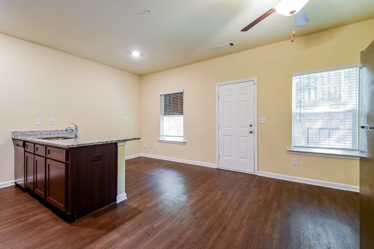 404 404 Highwood Ln - Photo 5 of 16