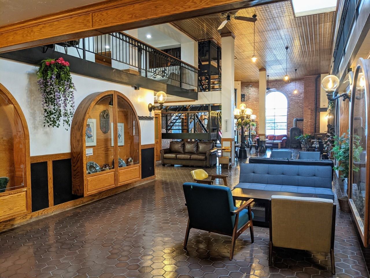 200 S Main St #I4 - Photo 6 of 20