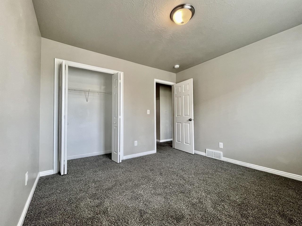 3566 N Easter Dr - Photo 2 of 26