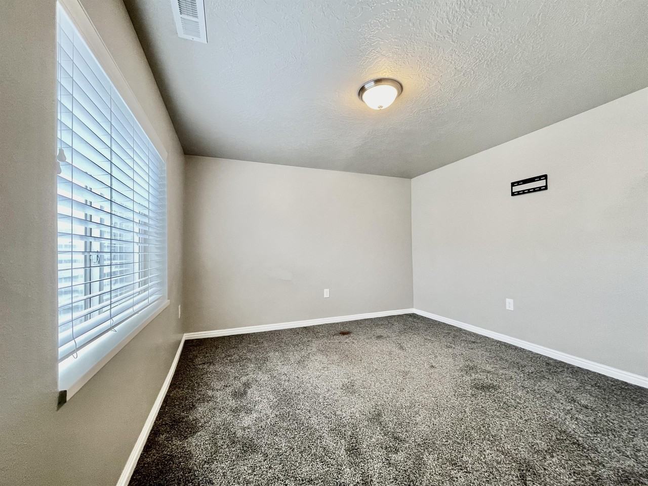 3566 N Easter Dr - Photo 7 of 26