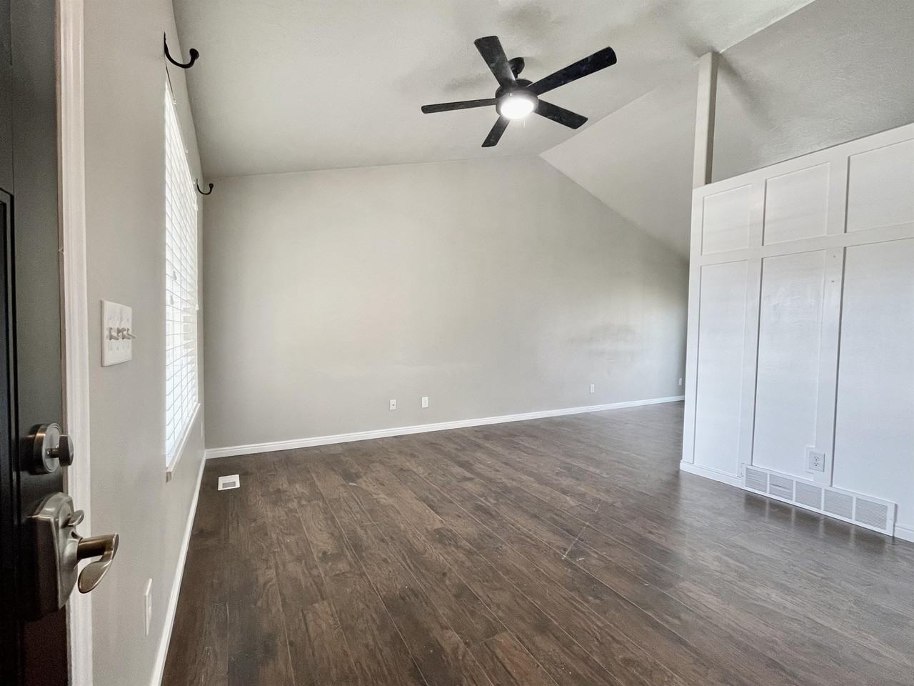 3566 N Easter Dr - Photo 3 of 26