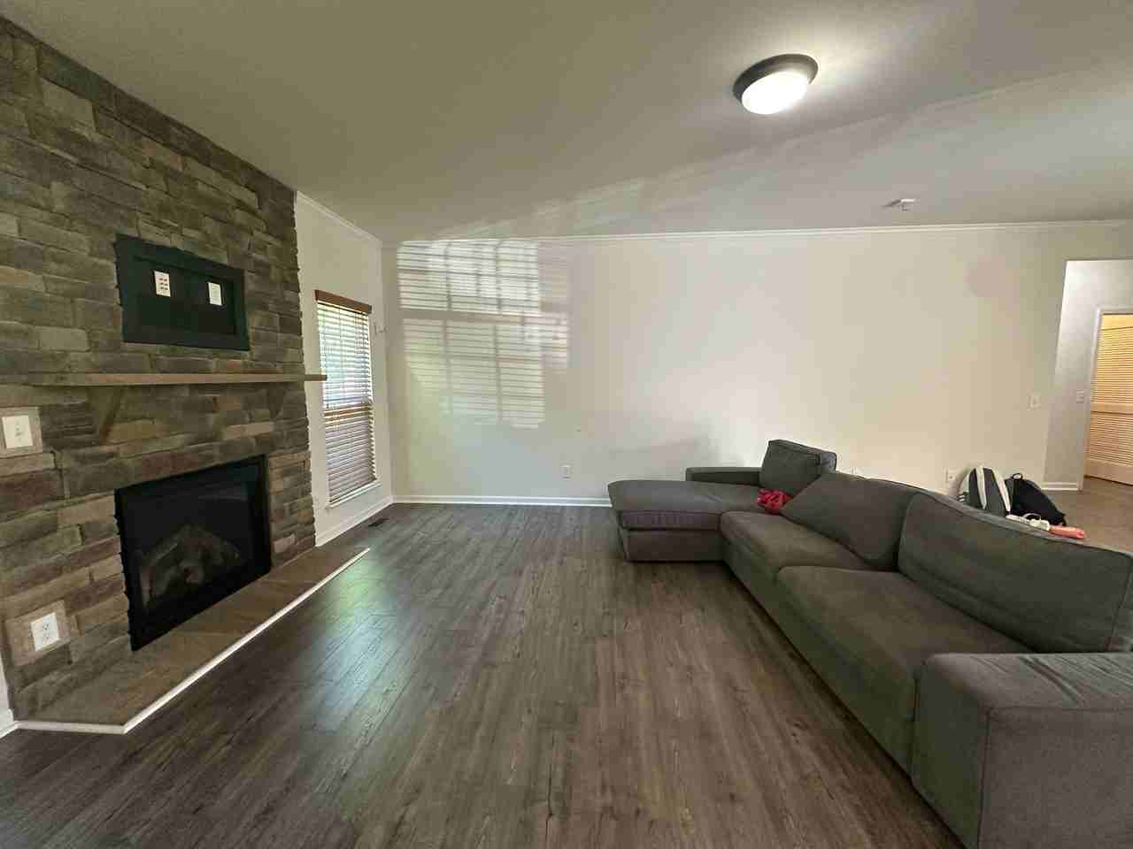 221 Mabley Pl #1 - Photo 5 of 50