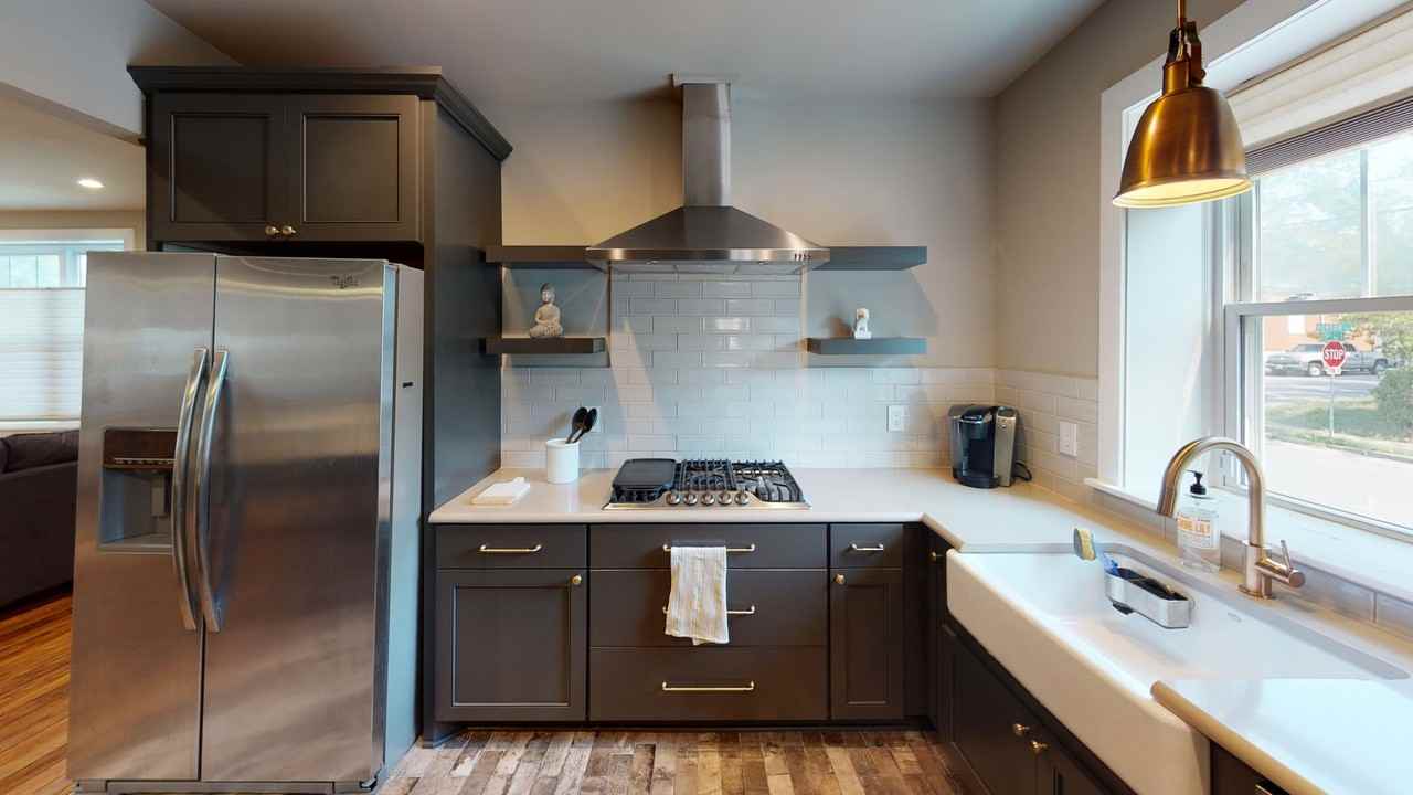 1315 1315 15th  Ave South  - Main House Lower - Photo 5 of 14