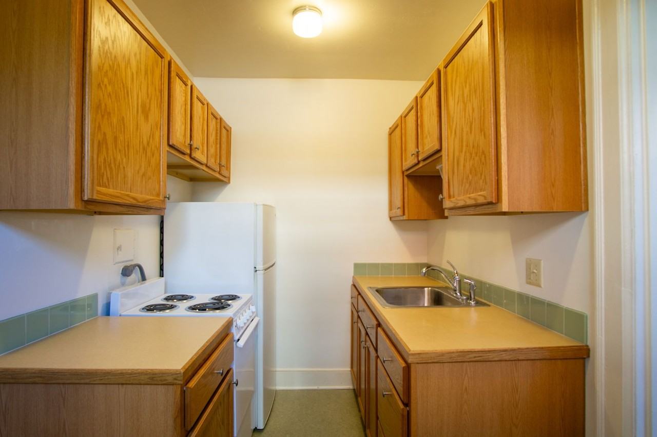 1634 Ne 41st Ave #16 - Photo 5 of 10