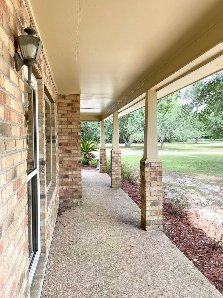 5521 Brown Rd - Photo 3 of 50